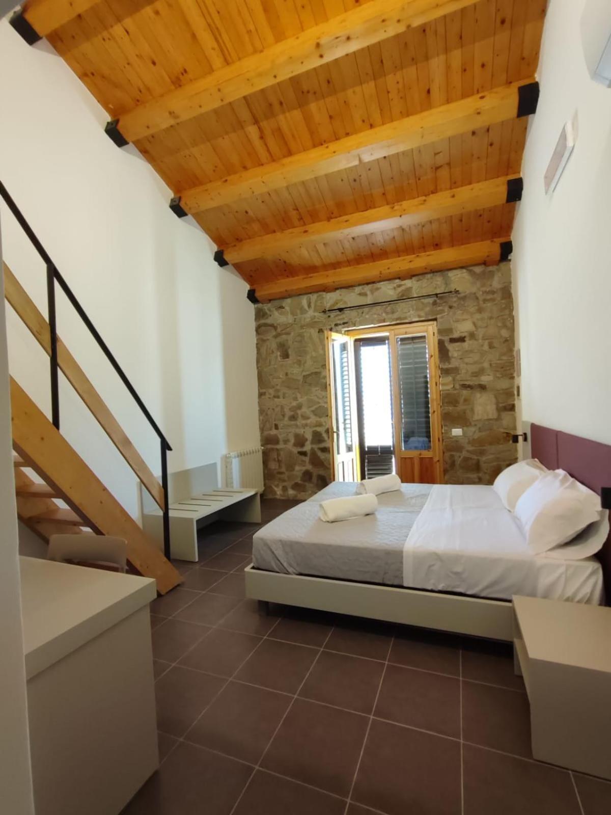 Foresteria Mongerrati Isnello Bagian luar foto