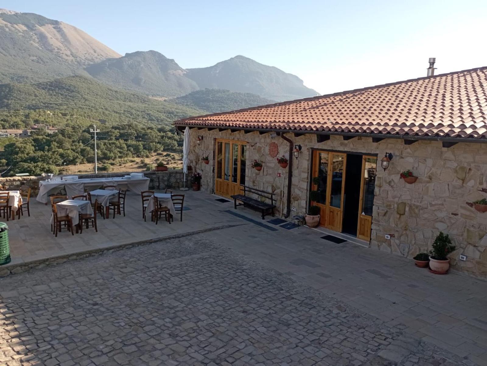 Foresteria Mongerrati Isnello Bagian luar foto